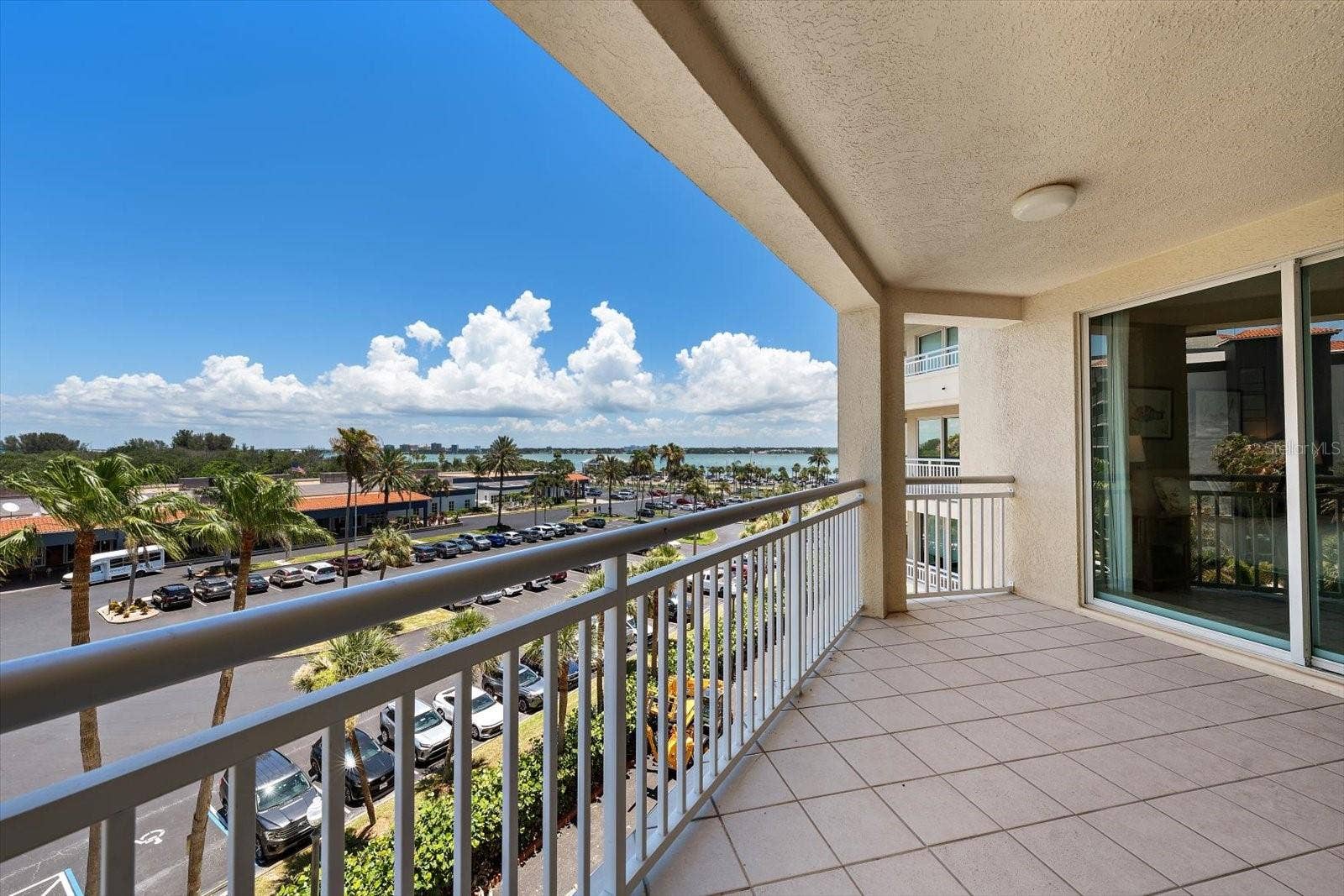 1170 GULF BOULEVARD, #404, Clearwater Beach, FL 33767 Additional water views of the intracoastal offer great morning views with your coffee.