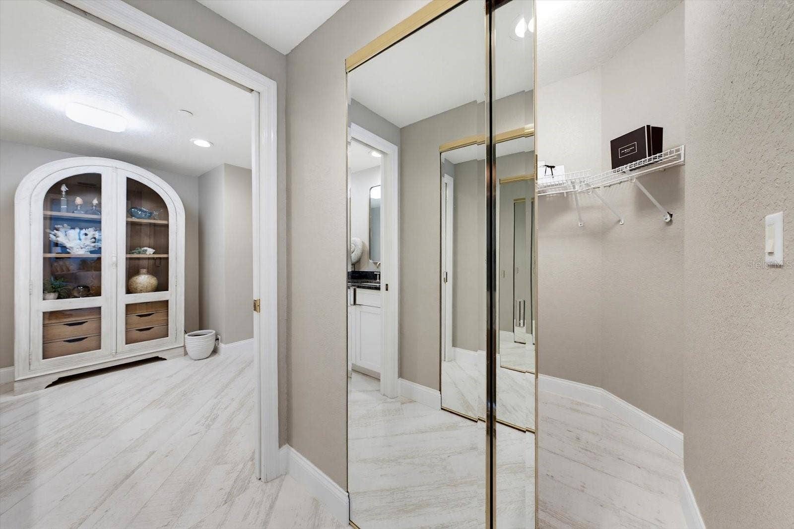 1170 GULF BOULEVARD, #404, Clearwater Beach, FL 33767 Walk in closets with ample storage for your entire wardrobe.