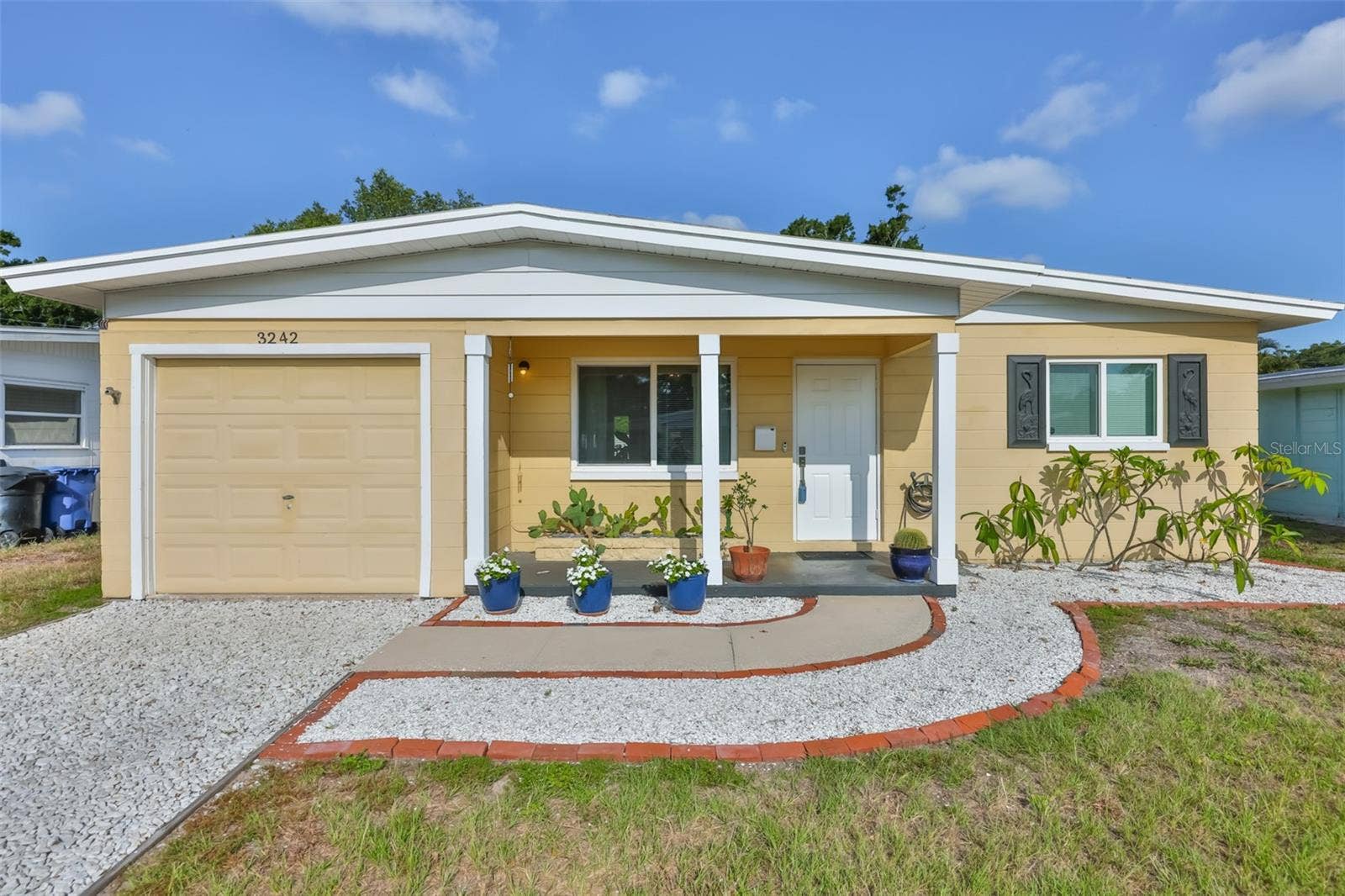 3242 KINGSTON STREET N, St Petersburg, FL 33713 3242 KINGSTON STREET N, St Petersburg, FL 33713