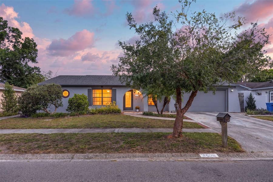 Property photo for 4608 SOUTHBREEZE DRIVE, Tampa, FL