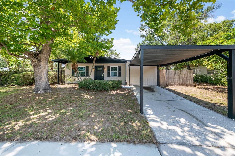 Property photo for 7402 WISHING WELL COURT, Tampa, FL