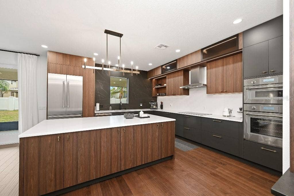 8426 MOREHOUSE DRIVE, Orlando, FL 32836 8426 MOREHOUSE DRIVE, Orlando, FL 32836