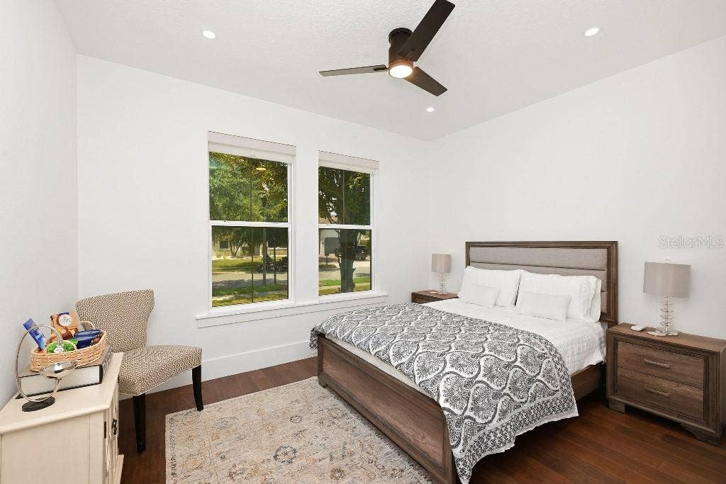 8426 MOREHOUSE DRIVE, Orlando, FL 32836 8426 MOREHOUSE DRIVE, Orlando, FL 32836