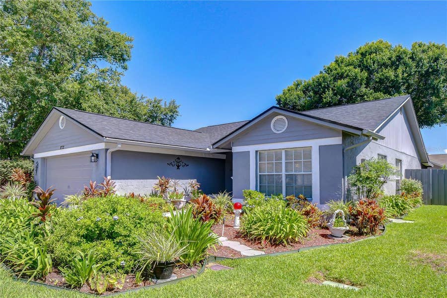 Property photo for 8702 HAMPDEN DRIVE, Tampa, FL