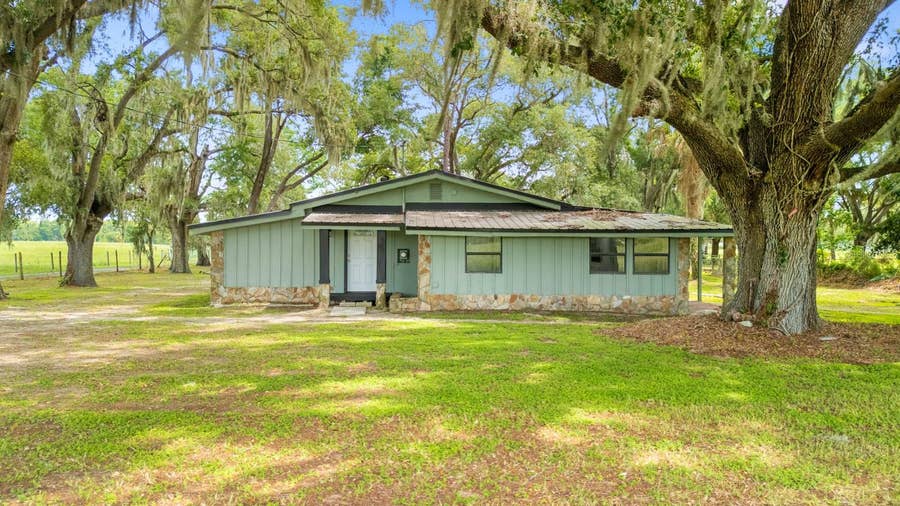 Property photo for 12616 THONOTOSASSA ROAD, Thonotosassa, FL