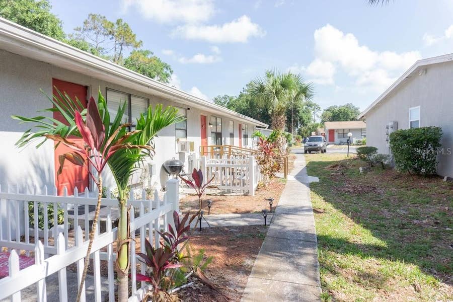 Property photo for 1400 STRAWBERRY PLACE, #22, Plant City, FL