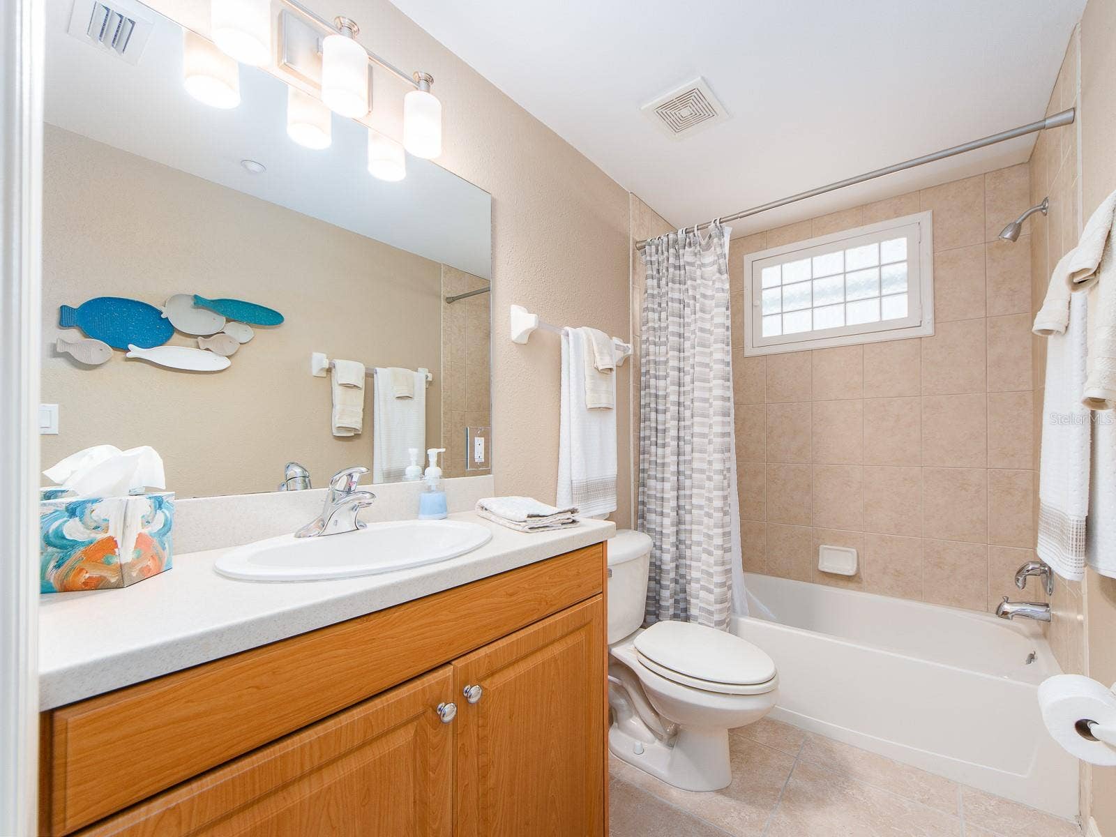 1370 GULF BOULEVARD, #204, Clearwater, FL 33767 1370 GULF BOULEVARD, #204, Clearwater, FL 33767