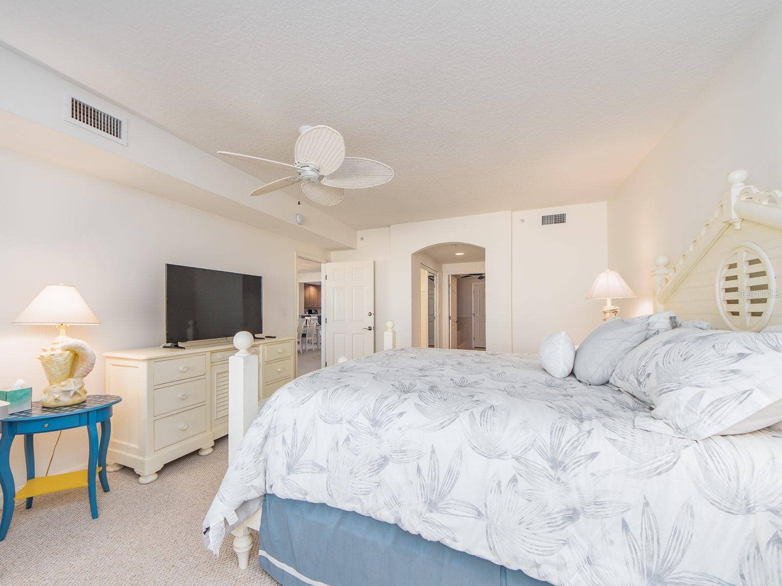 1370 GULF BOULEVARD, #204, Clearwater, FL 33767 1370 GULF BOULEVARD, #204, Clearwater, FL 33767