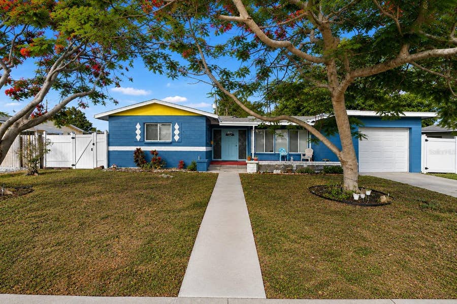 Property photo for 3232 59TH WAY N, St Petersburg, FL