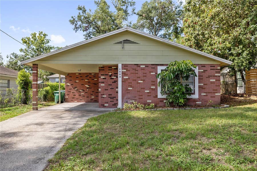 Property photo for 1809 E KNOLLWOOD STREET, Tampa, FL