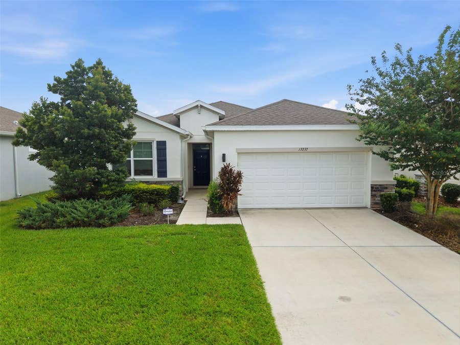 Property photo for 13237 WATERLEAF GARDEN CIRCLE, Riverview, FL