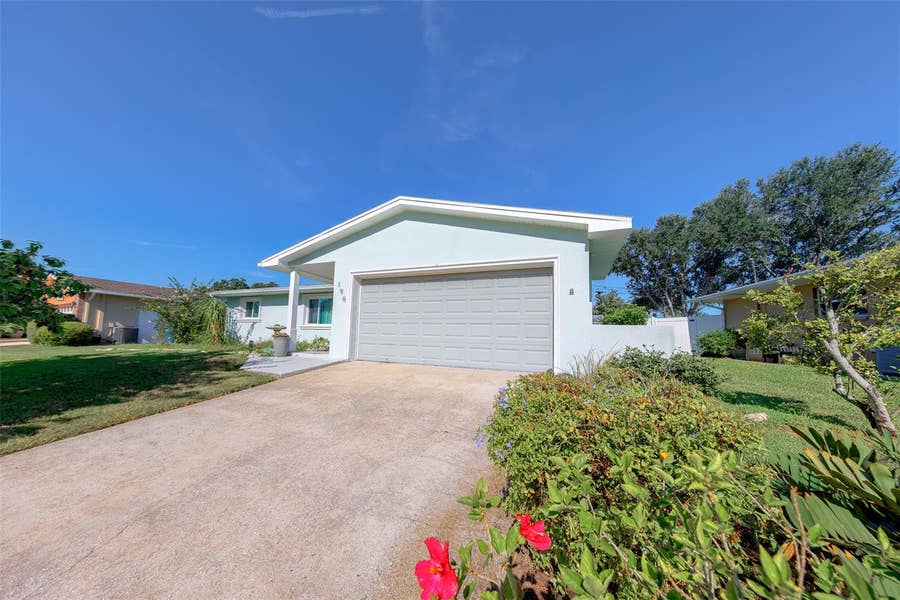 Property photo for 196 OVERBROOK DRIVE E, Largo, FL