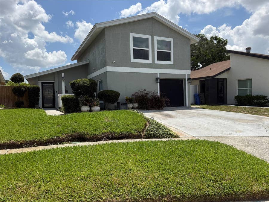 Property photo for 10009 REGAL WOODS LANE, Tampa, FL
