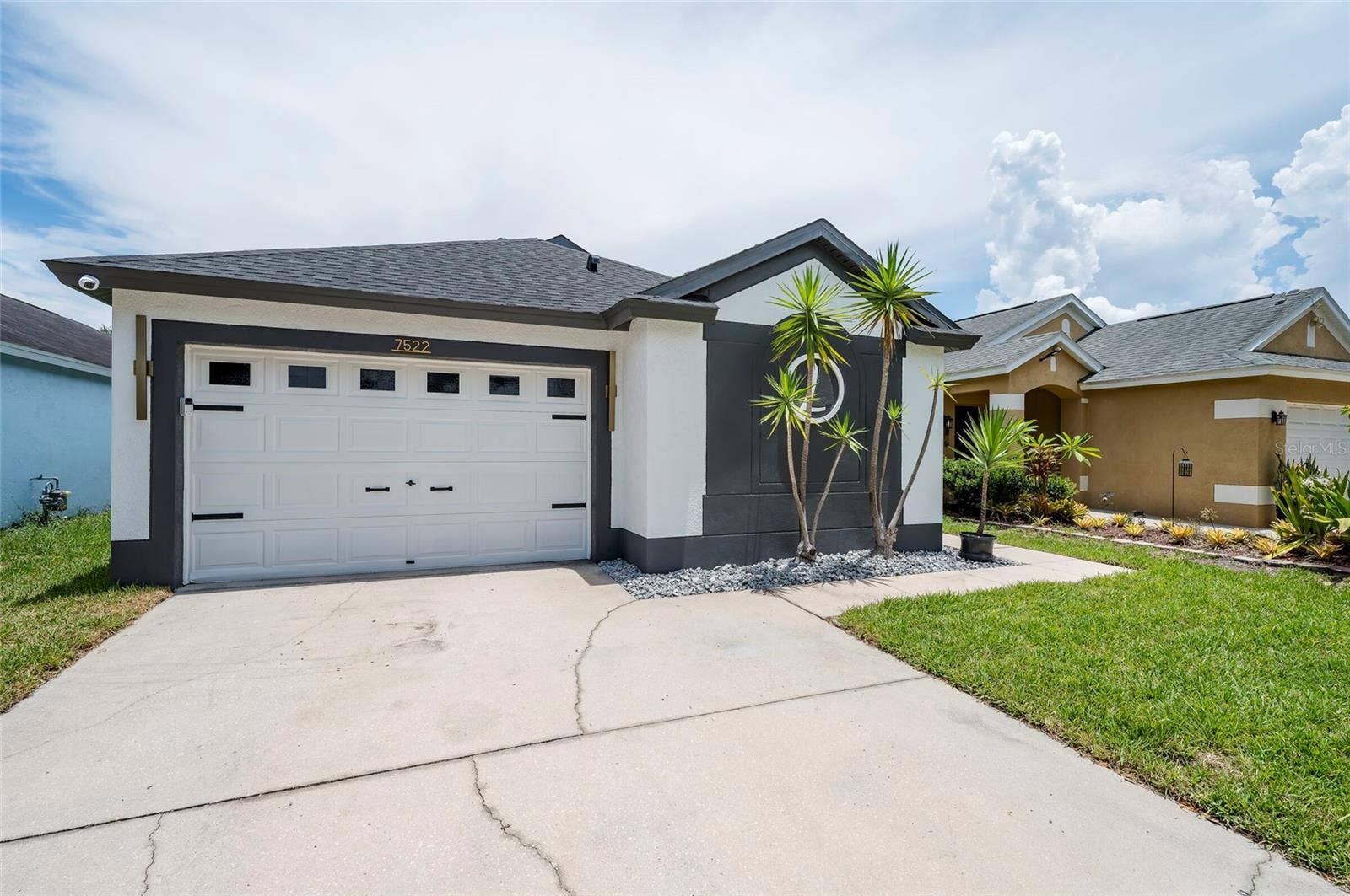 7522 OXFORD GARDEN CIRCLE, Apollo Beach, FL 33572 Exterior Front