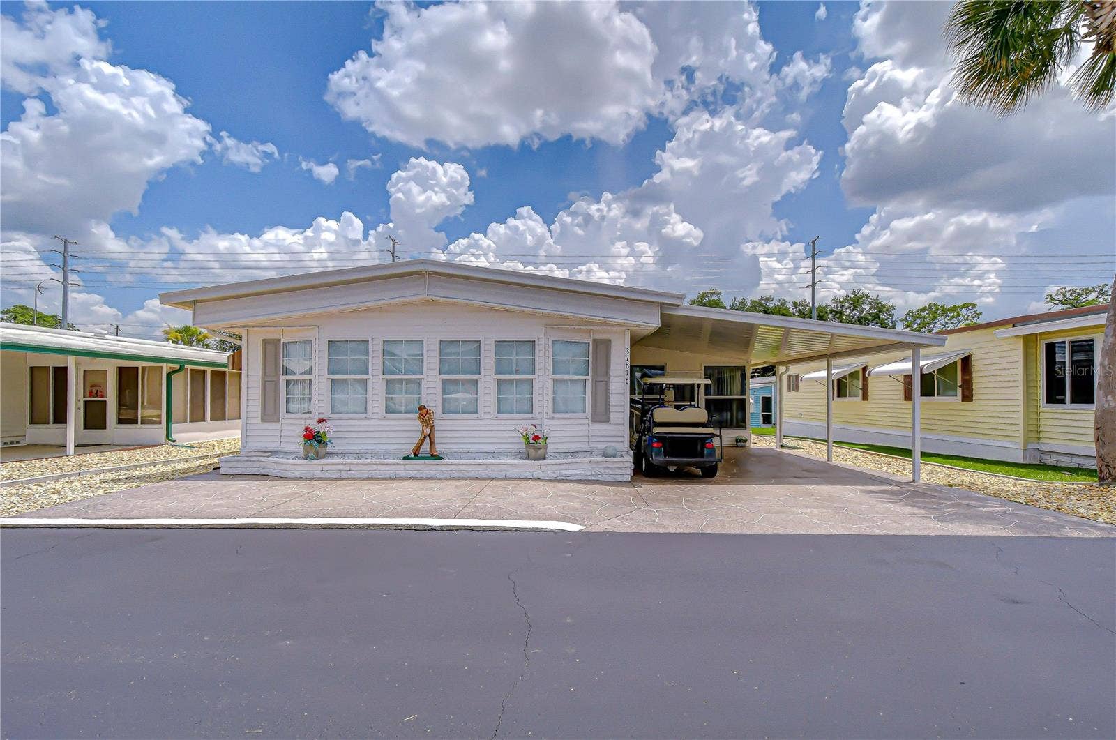 37816 BARCELONA AVENUE, Zephyrhills, FL 33541 37816 BARCELONA AVENUE, Zephyrhills, FL 33541