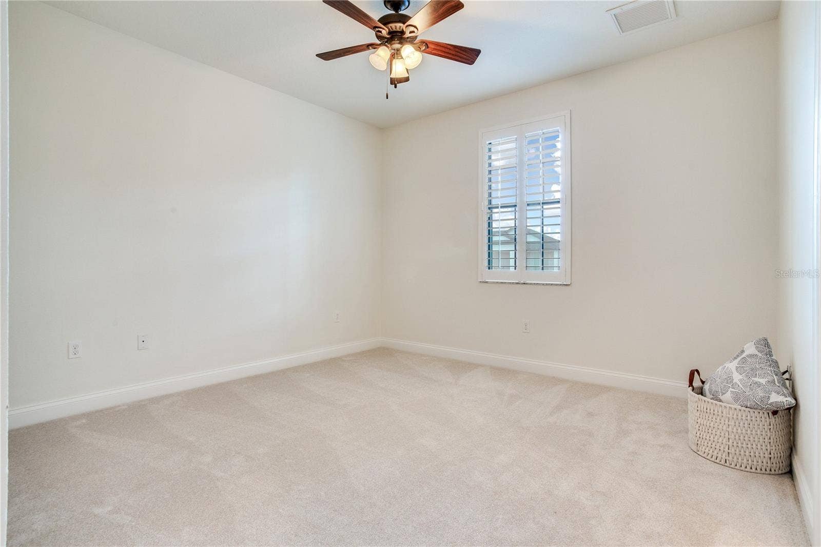 12404 EAGLES ENTRY DRIVE, Odessa, FL 33556 12404 EAGLES ENTRY DRIVE, Odessa, FL 33556
