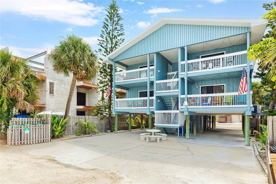 Property photo for 812 GULF BLVD, #3, Indian Rocks Beach, FL