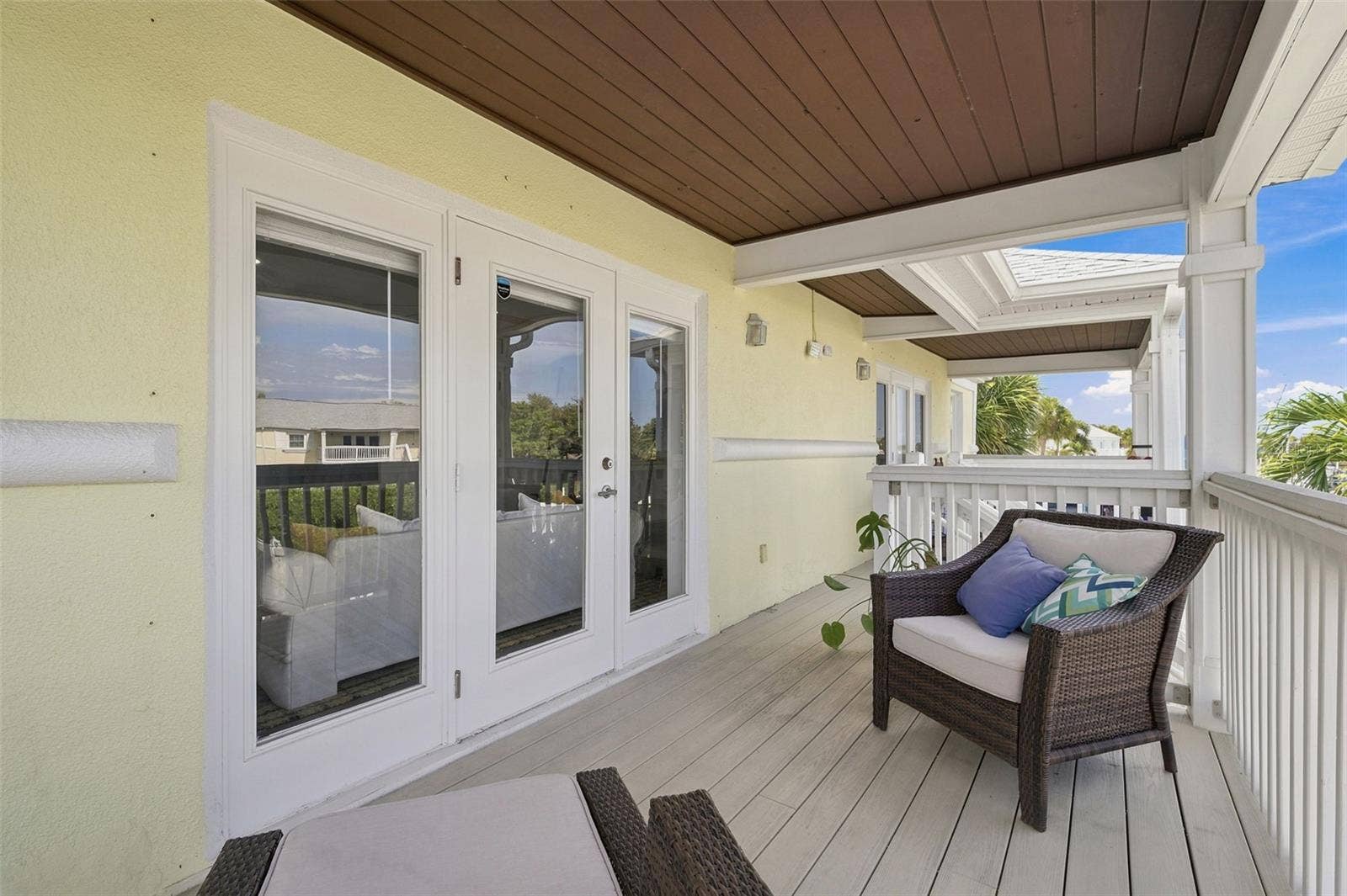 4725 COQUINA KEY DRIVE SE, #D, St Petersburg, FL 33705 4725 COQUINA KEY DRIVE SE, #D, St Petersburg, FL 33705
