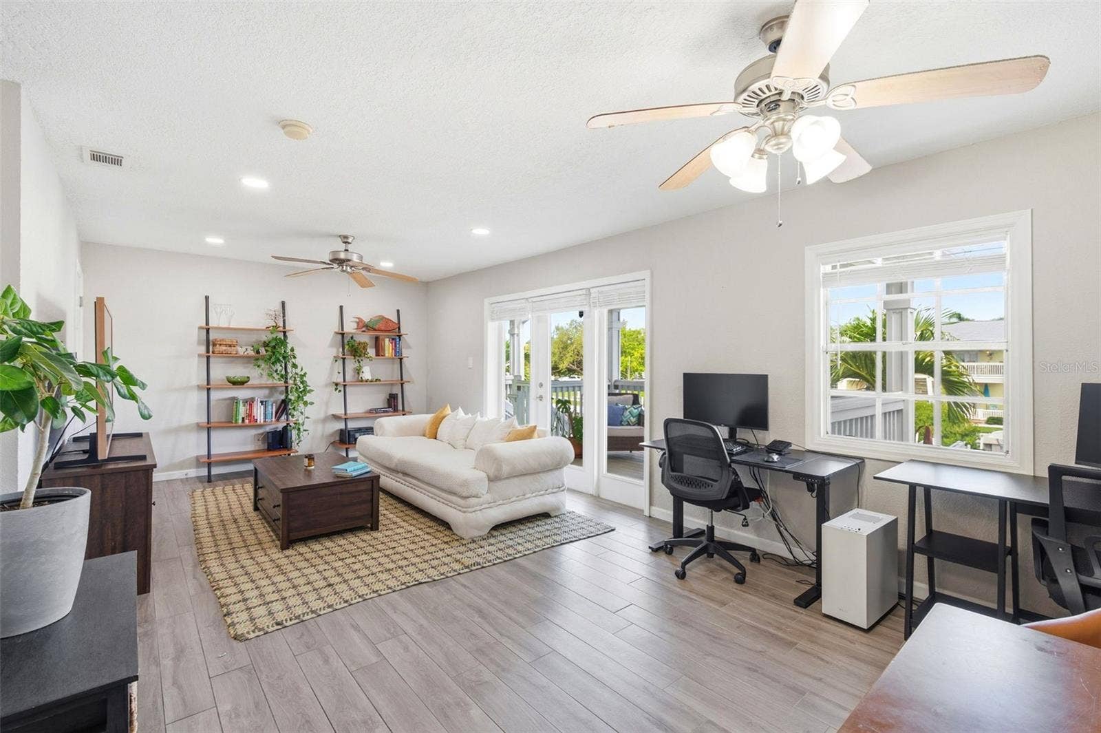 4725 COQUINA KEY DRIVE SE, #D, St Petersburg, FL 33705 4725 COQUINA KEY DRIVE SE, #D, St Petersburg, FL 33705