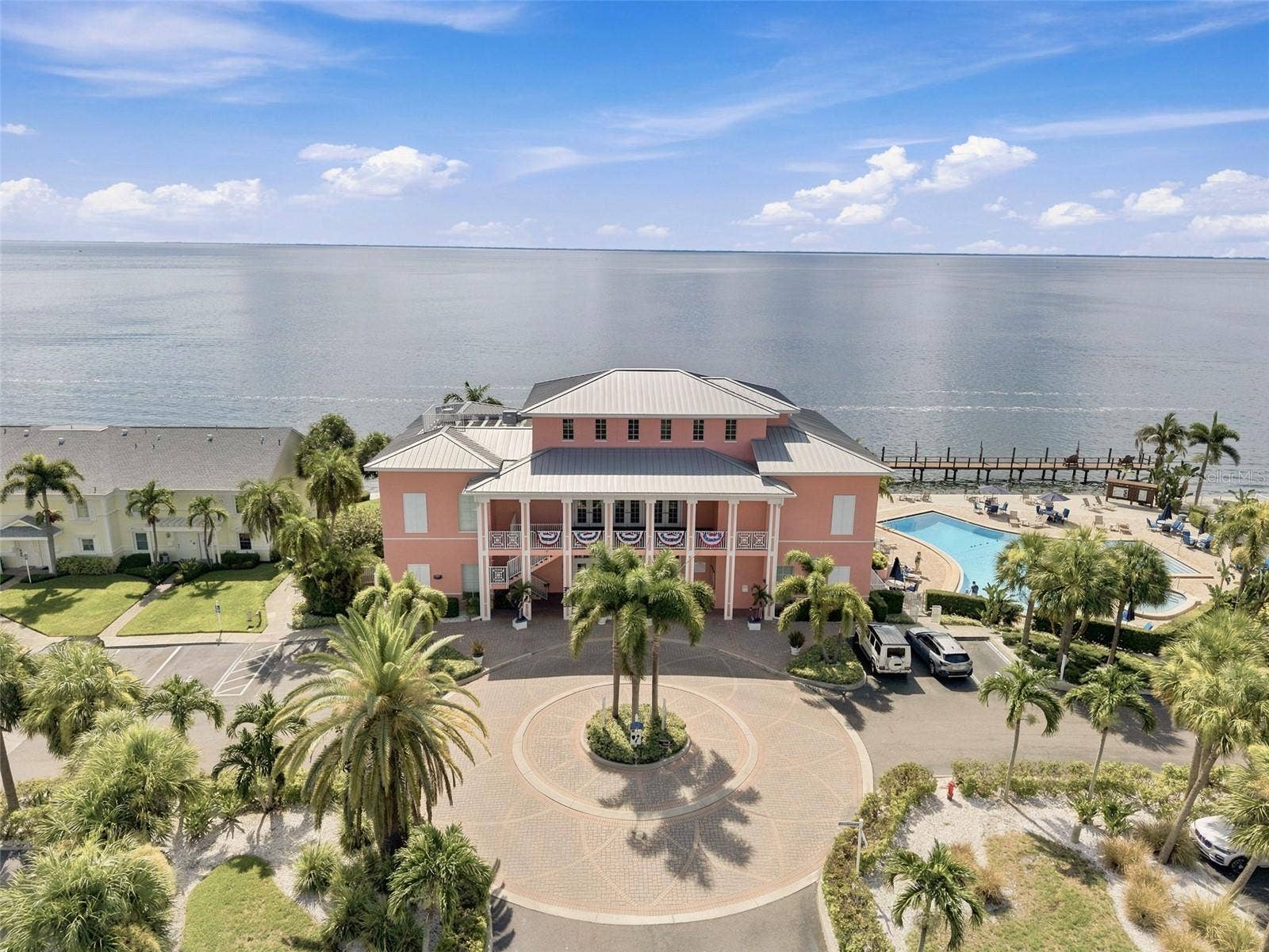 4725 COQUINA KEY DRIVE SE, #D, St Petersburg, FL 33705 4725 COQUINA KEY DRIVE SE, #D, St Petersburg, FL 33705