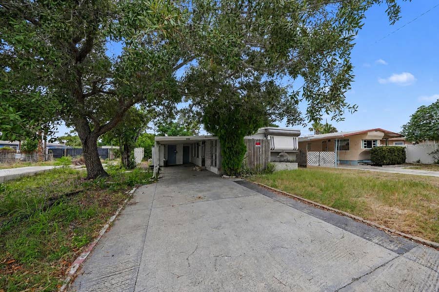 Property photo for 1939 HOYLE DR, Holiday, FL