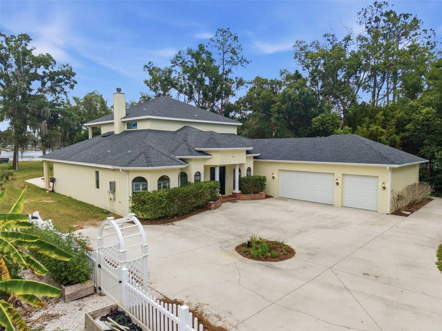 Property photo for 19715 DEER LAKE ROAD, Lutz, FL