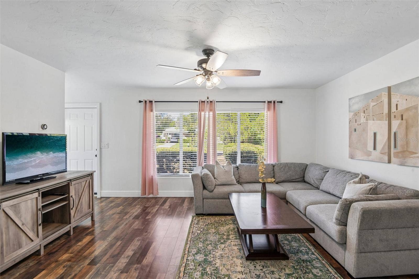 201 REDWOOD AVENUE, Tampa, FL 33617