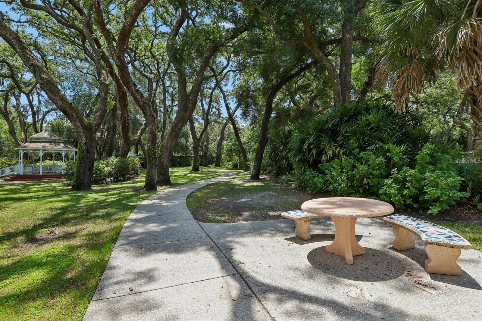 201 REDWOOD AVENUE, Tampa, FL 33617