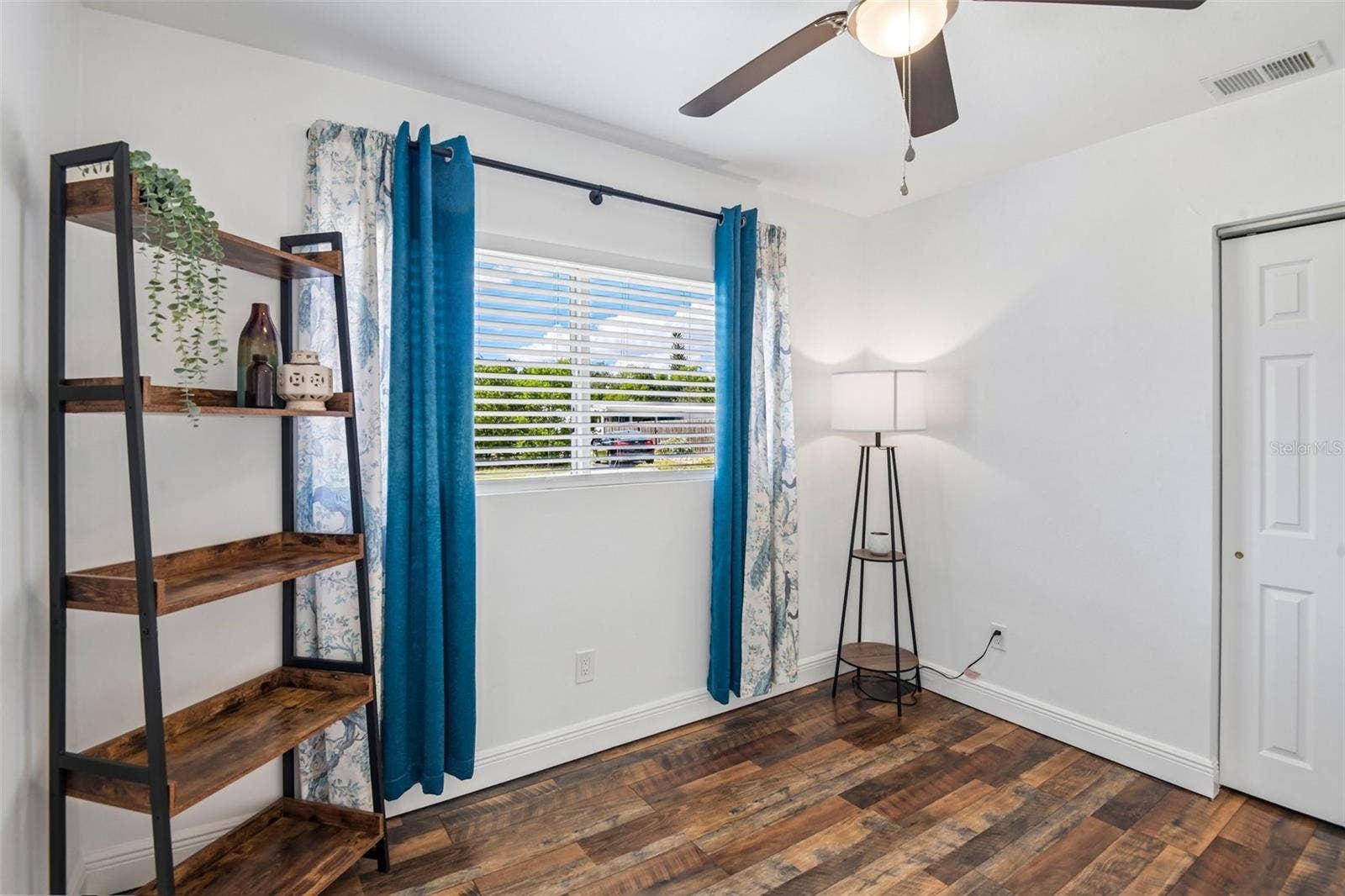 201 REDWOOD AVENUE, Tampa, FL 33617