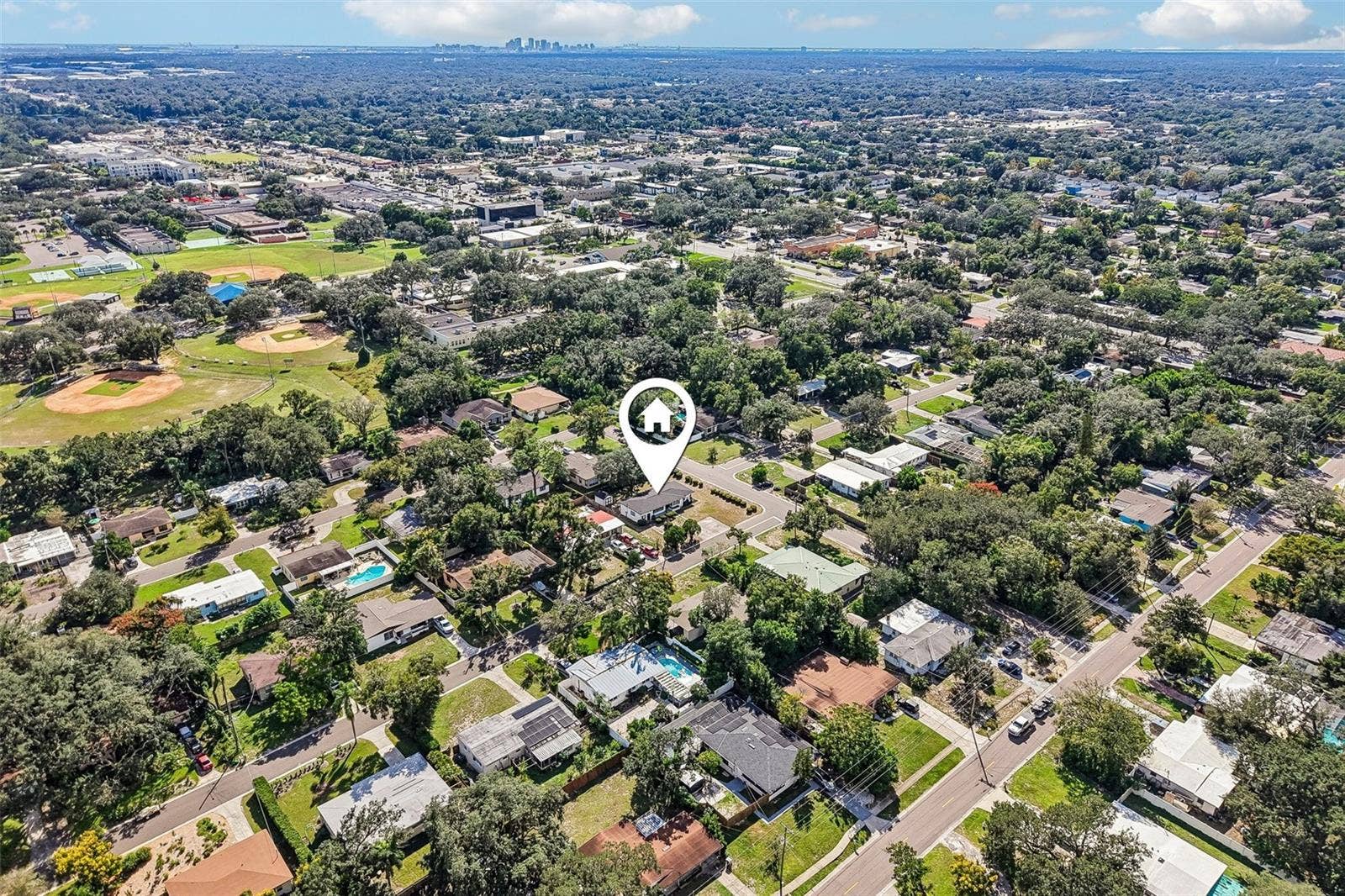 201 REDWOOD AVENUE, Tampa, FL 33617