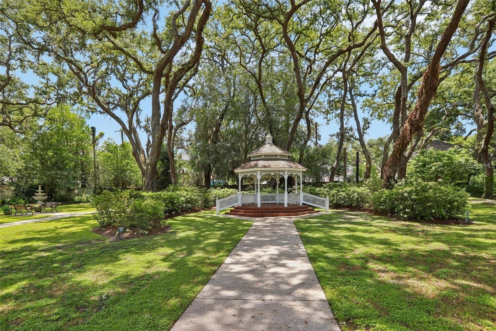 201 REDWOOD AVENUE, Tampa, FL 33617