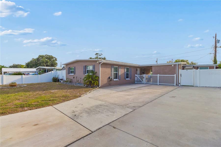 Property photo for 1715 WAIKIKI WAY, Tampa, FL