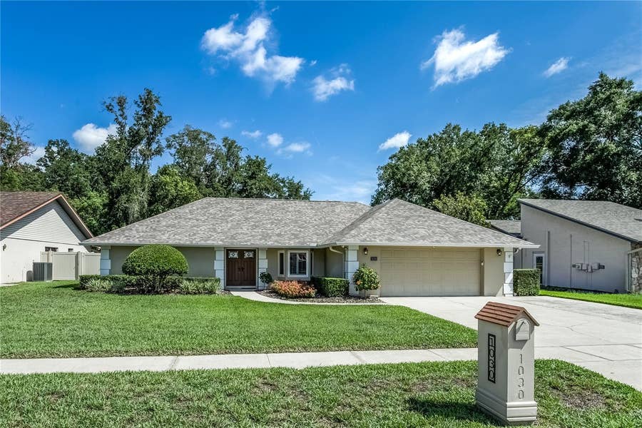 Property photo for 1030 SYLVIA LANE, Tampa, FL