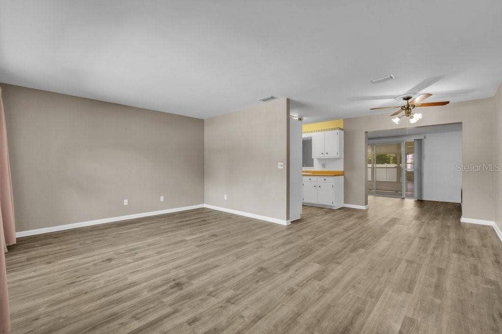 1105 N PARSONS AVENUE, Brandon, FL 33510 1105 N PARSONS AVENUE, Brandon, FL 33510