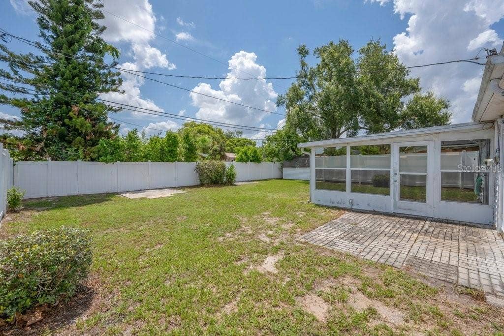1105 N PARSONS AVENUE, Brandon, FL 33510 1105 N PARSONS AVENUE, Brandon, FL 33510