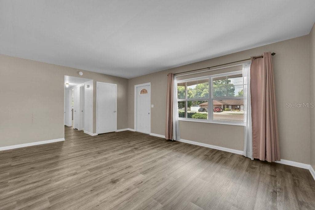 1105 N PARSONS AVENUE, Brandon, FL 33510 1105 N PARSONS AVENUE, Brandon, FL 33510