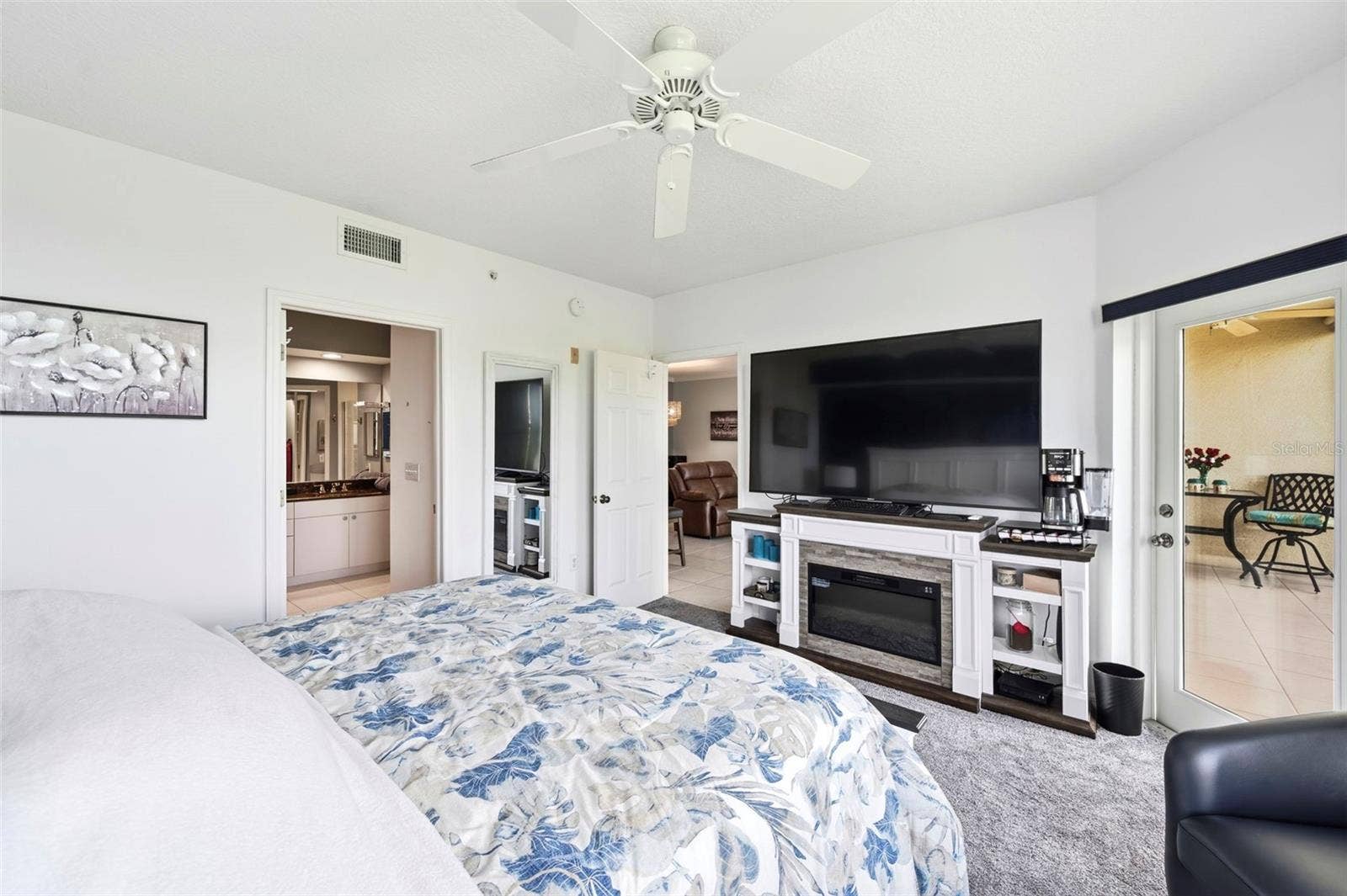 1200 COUNTRY CLUB DRIVE, #2205, Largo, FL 33771