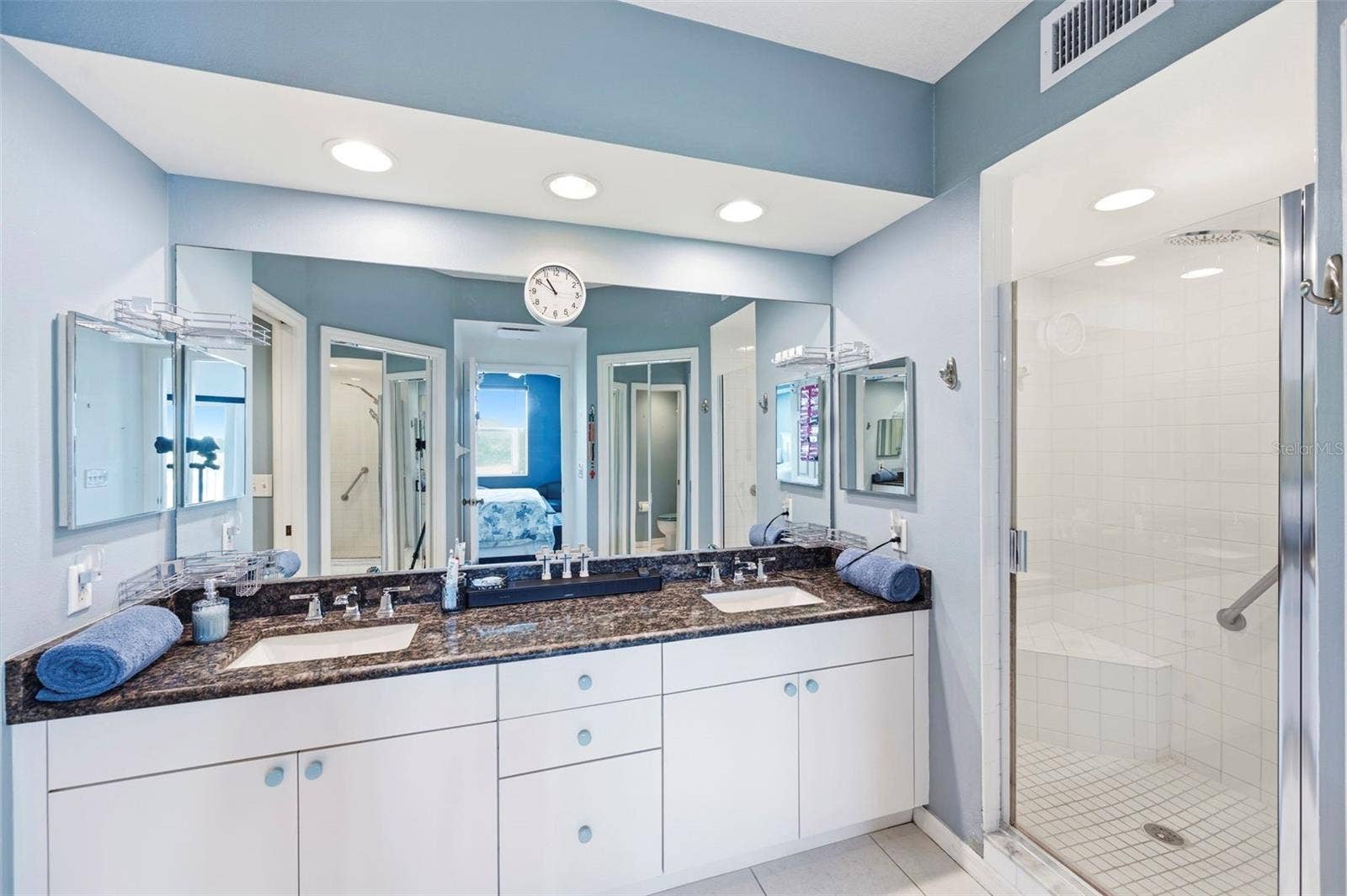 1200 COUNTRY CLUB DRIVE, #2205, Largo, FL 33771