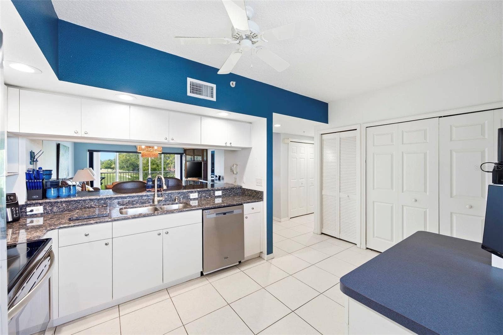 1200 COUNTRY CLUB DRIVE, #2205, Largo, FL 33771