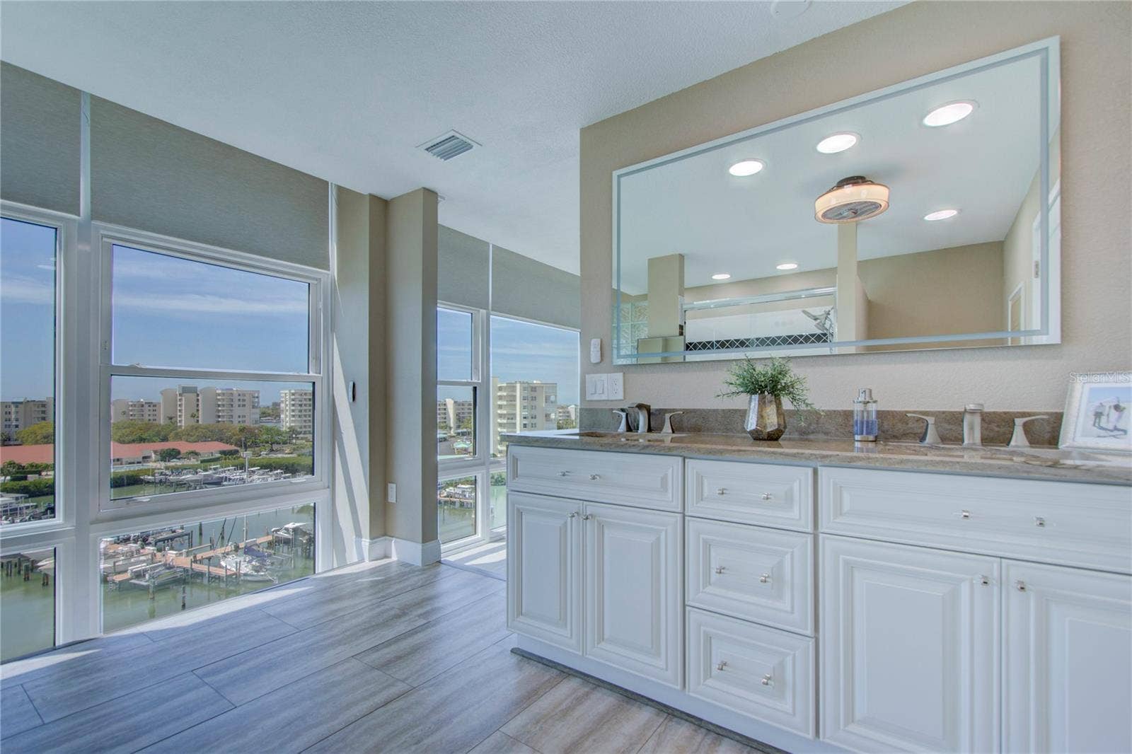 7600 SUN ISLAND DRIVE S, #804, South Pasadena, FL 33707 Master Bath
