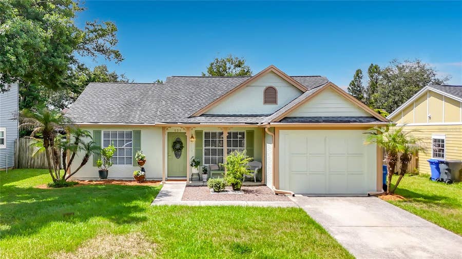 Property photo for 609 BREEZEWAY COURT, Brandon, FL