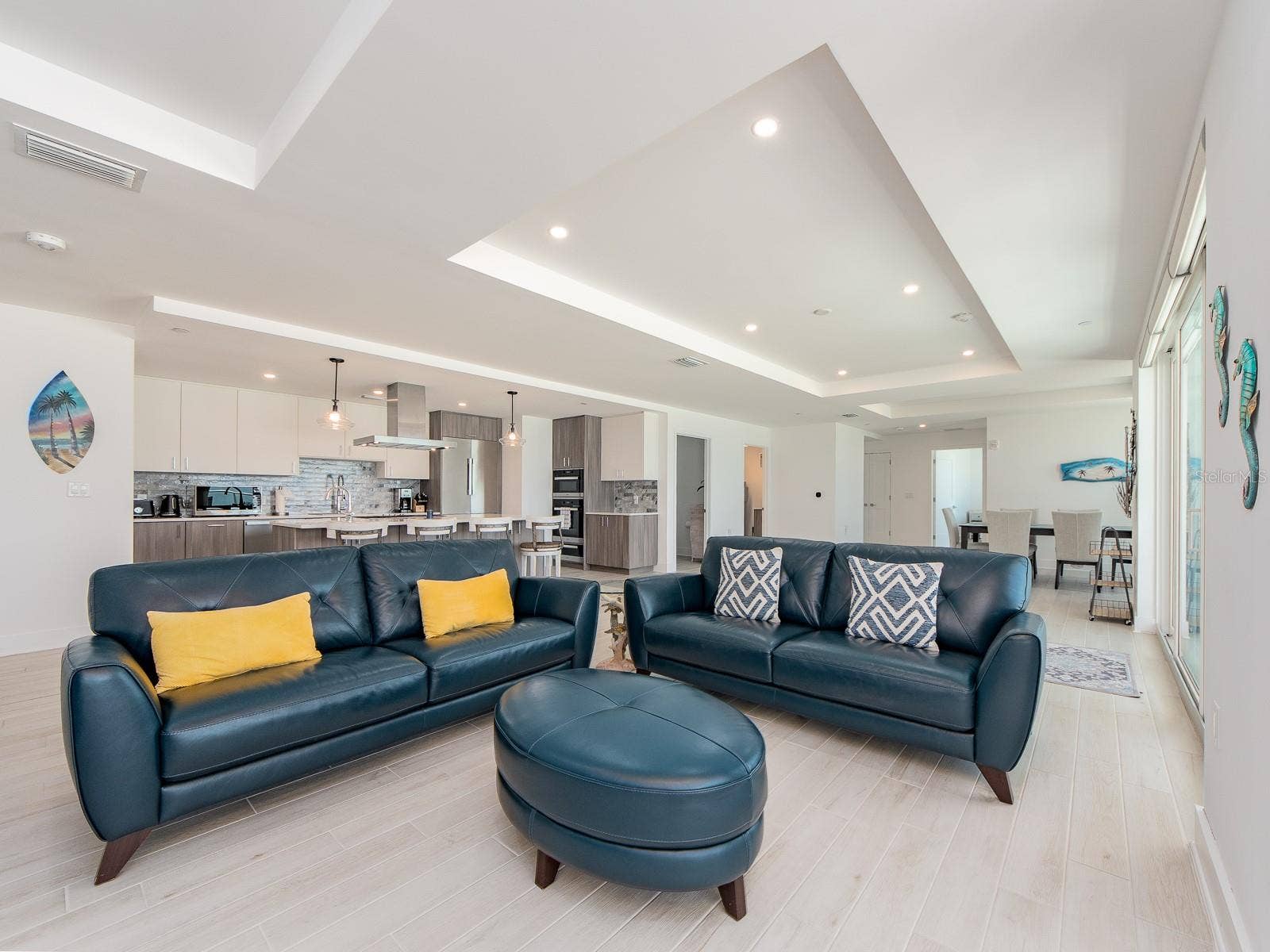 15 AVALON STREET, #701, Clearwater Beach, FL 33767 15 AVALON STREET, #701, Clearwater Beach, FL 33767