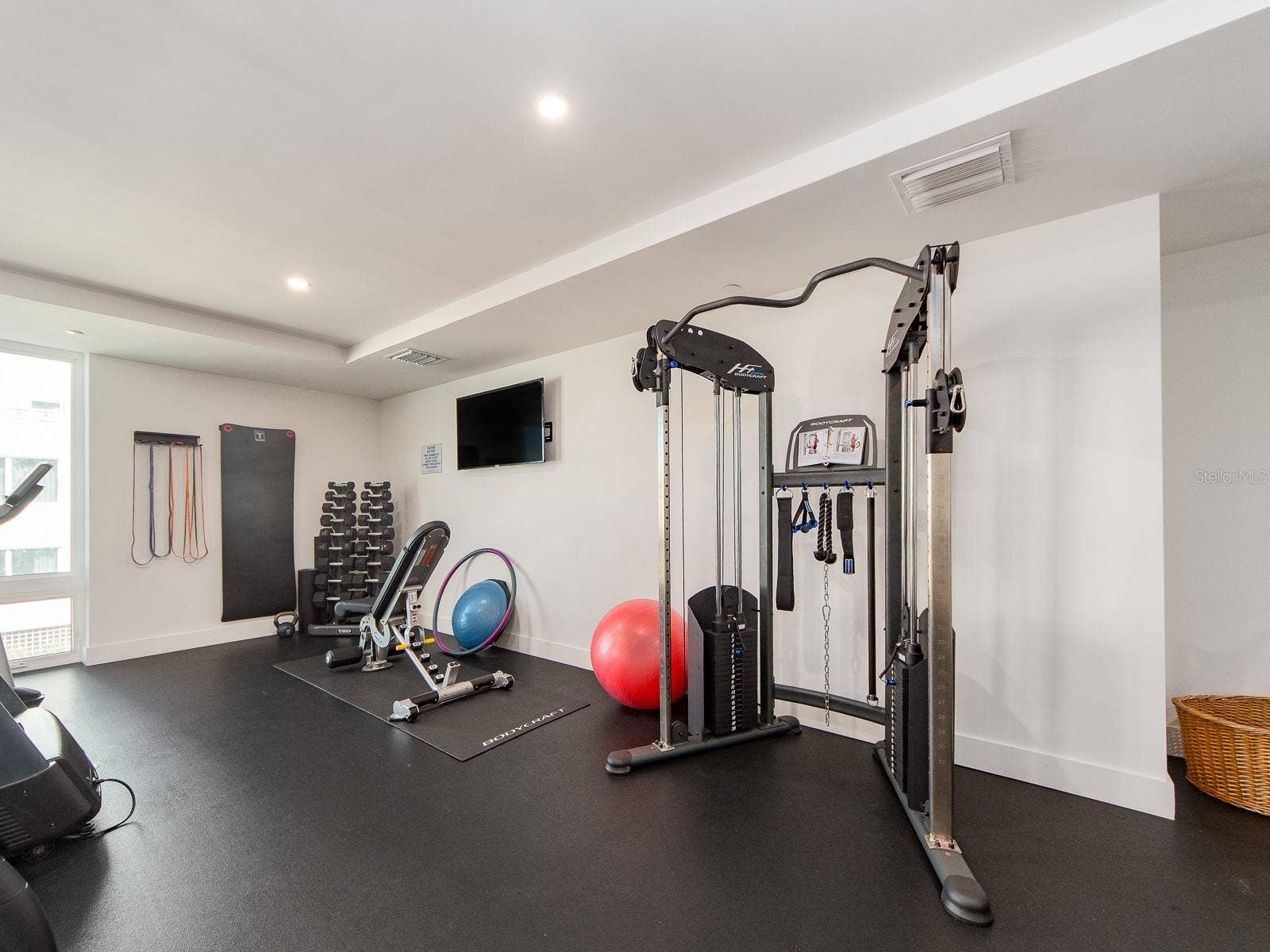 15 AVALON STREET, #701, Clearwater Beach, FL 33767 15 AVALON STREET, #701, Clearwater Beach, FL 33767