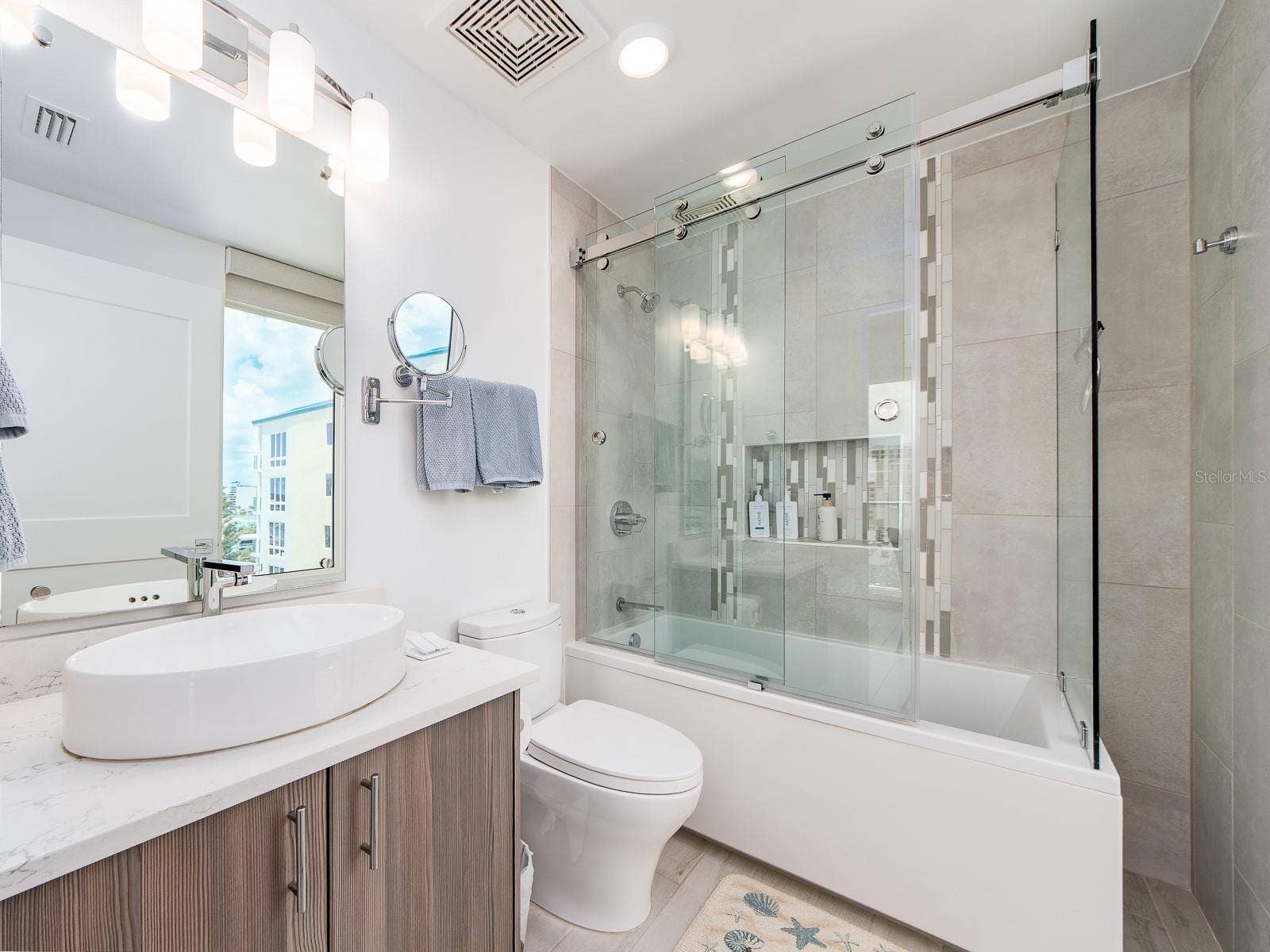 15 AVALON STREET, #701, Clearwater Beach, FL 33767 15 AVALON STREET, #701, Clearwater Beach, FL 33767