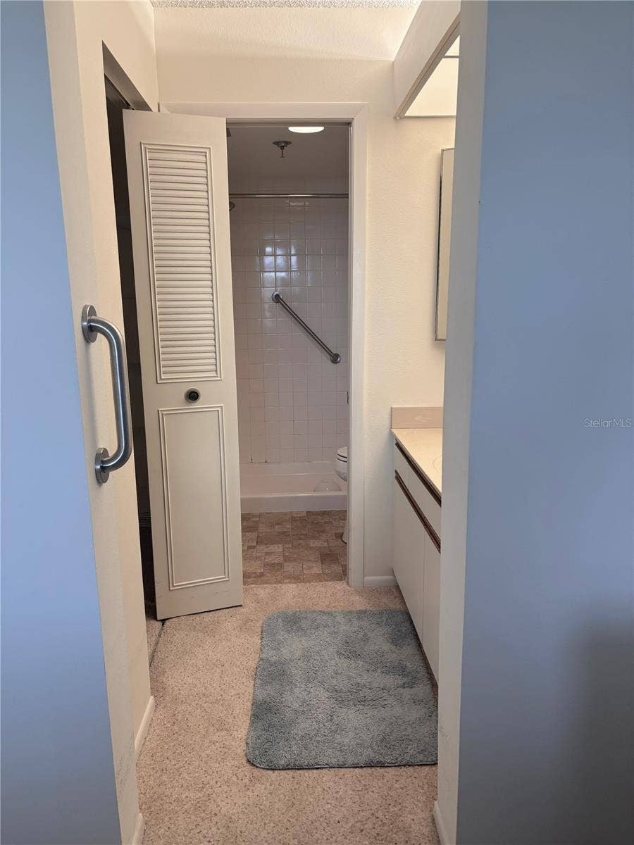 4460 FAIRWAYS BOULEVARD, #407, Bradenton, FL 34209 En-Suite Bathroom