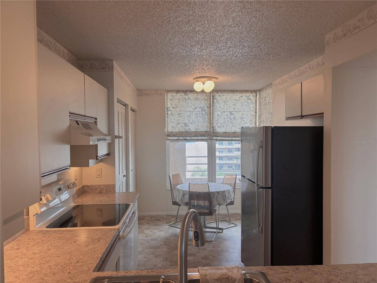 4460 FAIRWAYS BOULEVARD, #407, Bradenton, FL 34209 Kitchen