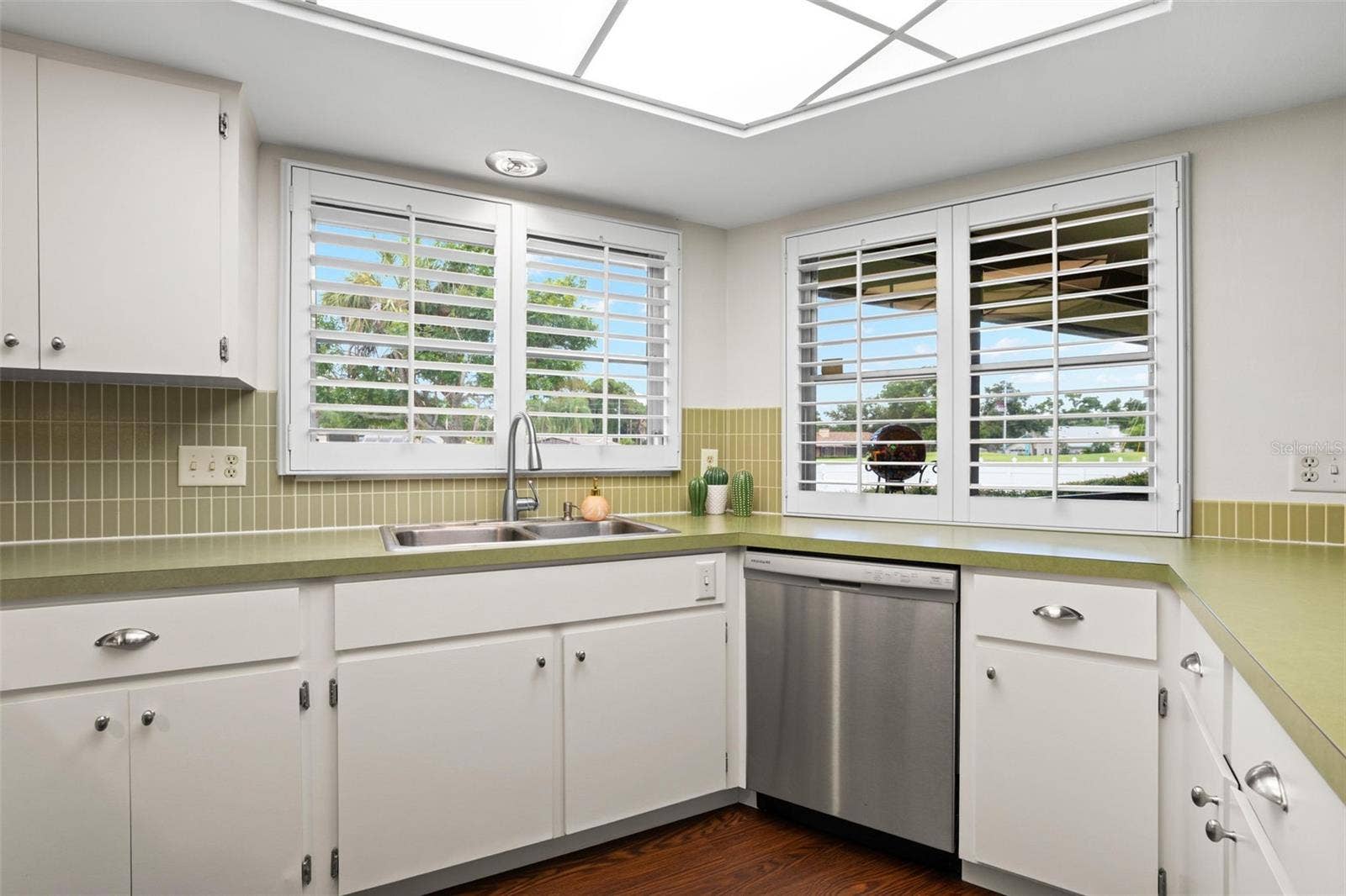 Kitchen with breakfast bar and golf course view