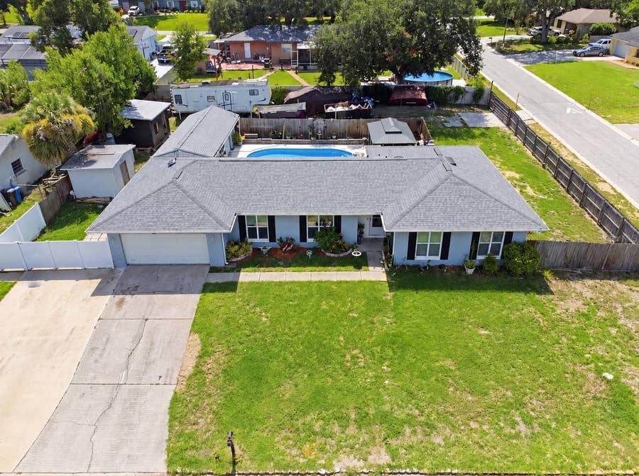 Property photo for 1124 KING ARTHUR COURT, Valrico, FL