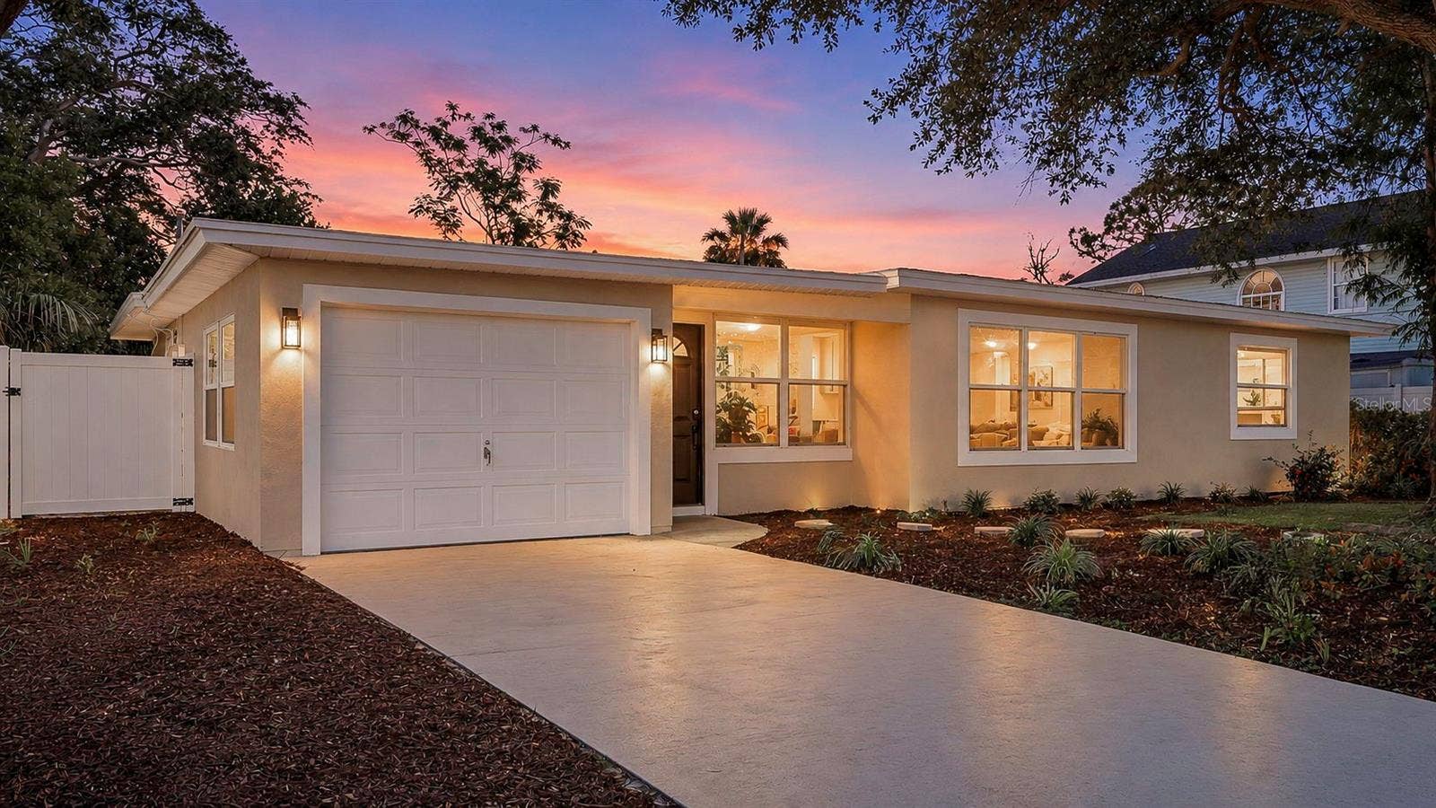 8017 31ST AVENUE N, St Petersburg, FL 33710 8017 31ST AVENUE N, St Petersburg, FL 33710
