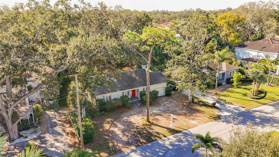 Property photo for 3120 W COACHMAN AVENUE, Tampa, FL